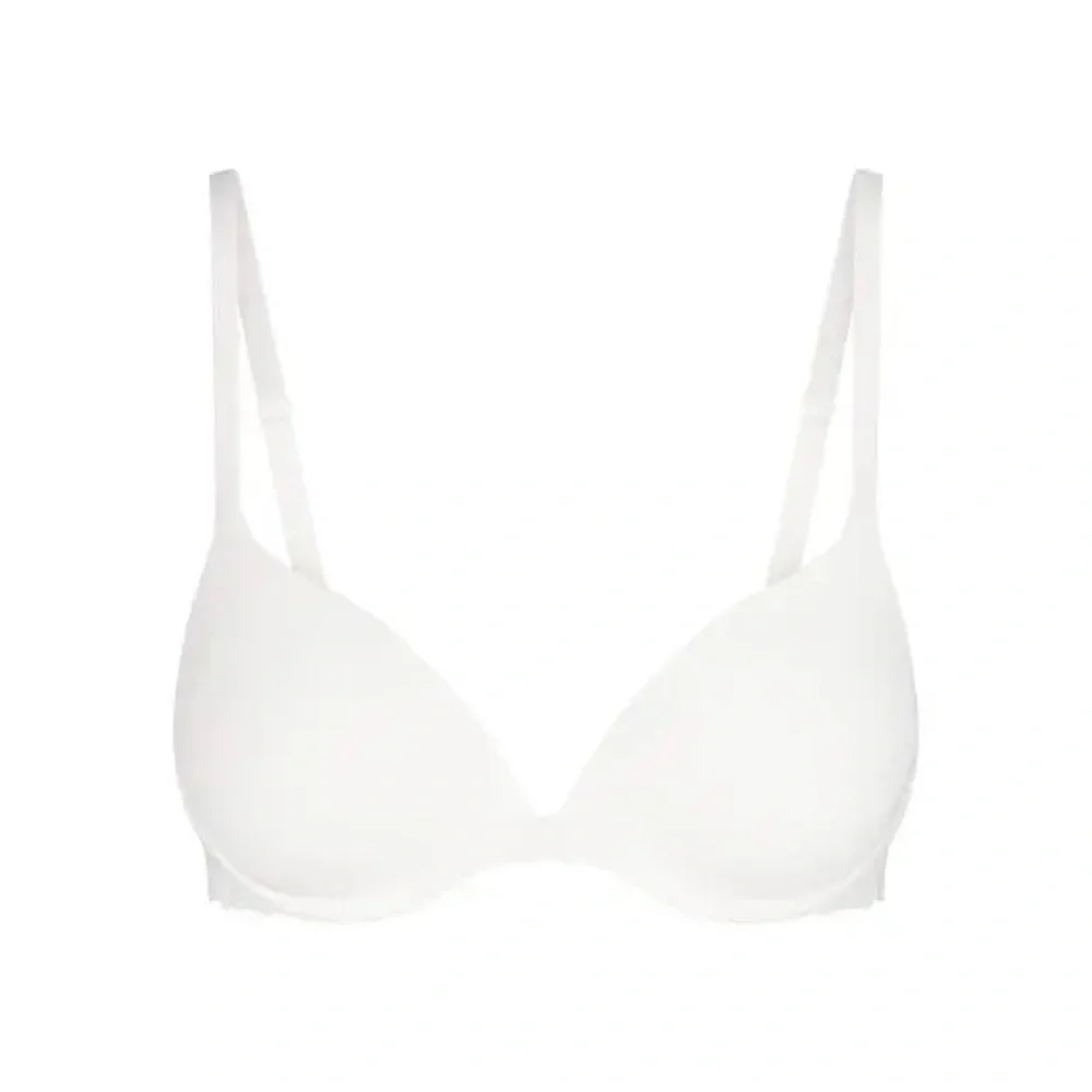 Cotton Lace Lightly Lined Plunge Bra | Marble | Skims - Picture 5 of 10